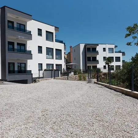 Opatija Bregi * Breza